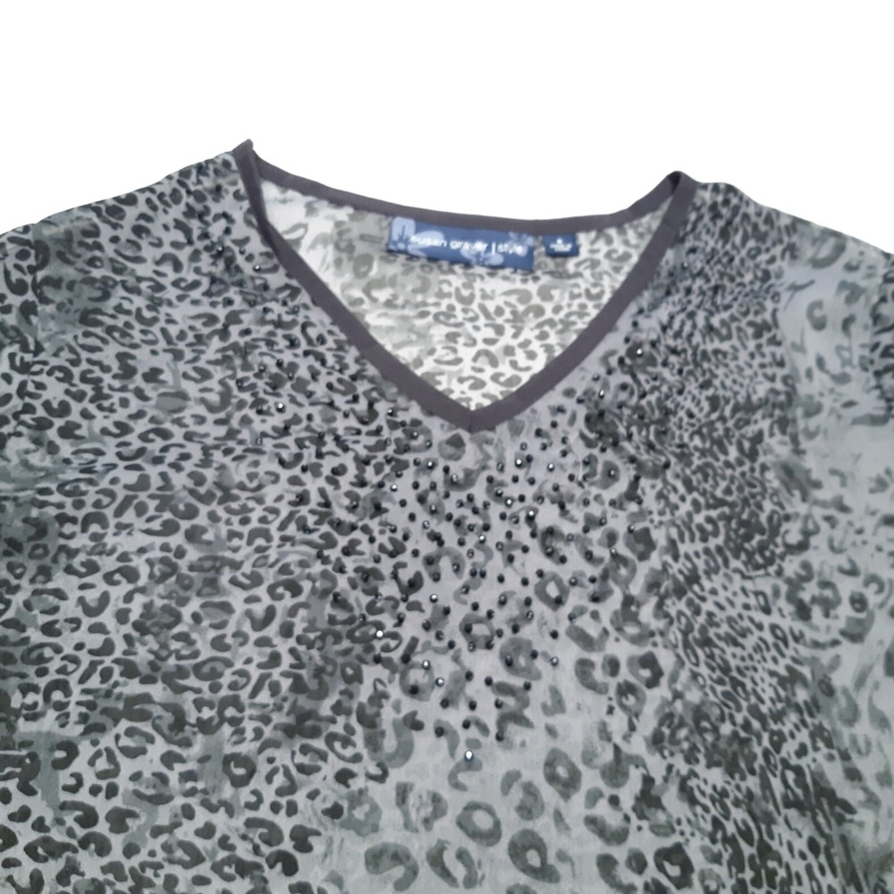 Susan‎ Graver Style Blouse Womans Small Leopard Print V Neck Long Sleeve Top - Picture 8 of 15